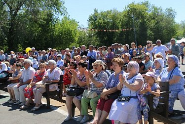 Праздник мира, согласия и добра